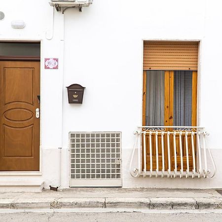 マンドゥーリアA Casa Di Nonna Adaアパートメント エクステリア 写真