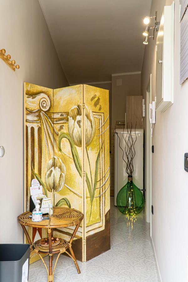 マンドゥーリアA Casa Di Nonna Adaアパートメント エクステリア 写真